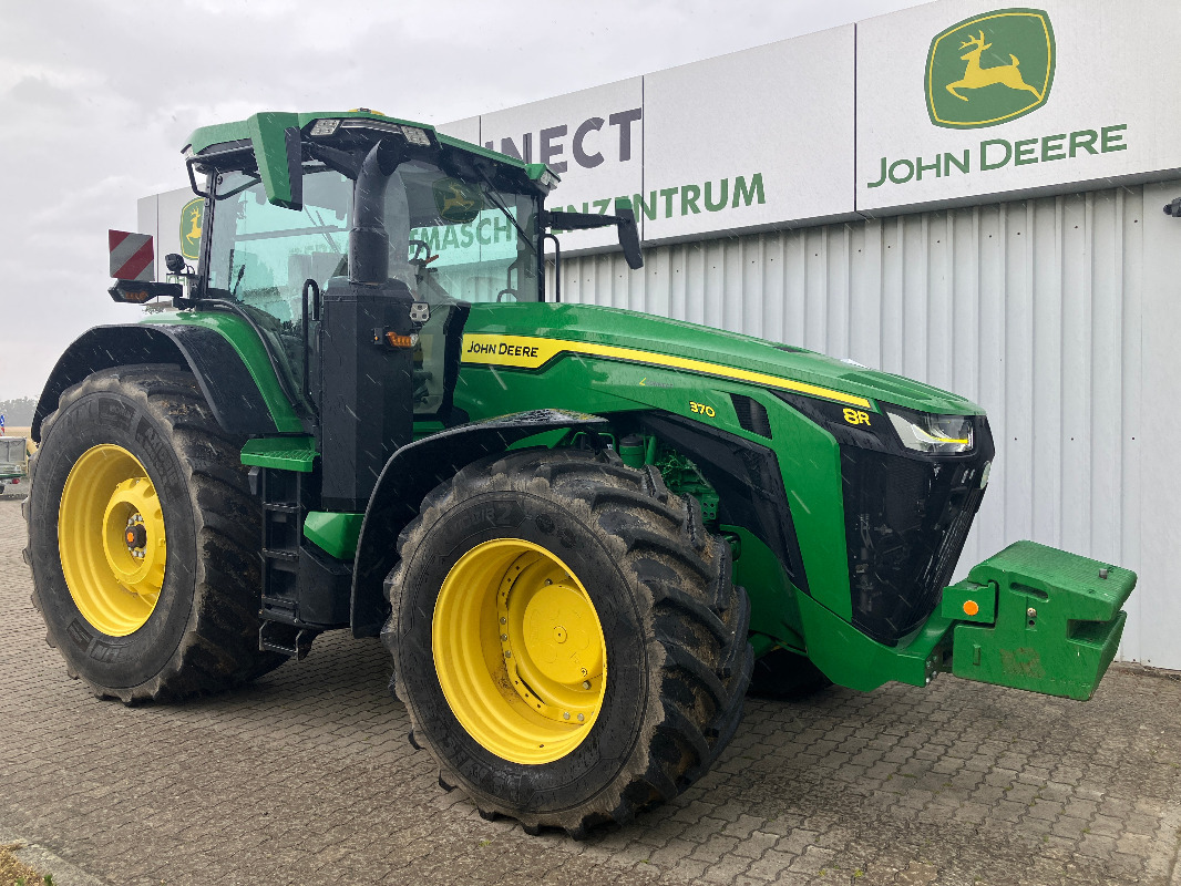 Farm tractor John Deere 8R370: picture 6 Farm tractor John Deere 8R370: picture 6