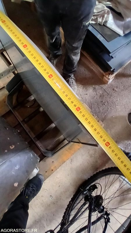 16 PROJECTEURS LAMPE METAL HALIDE POUR TERRAIN FOOT - Tool/ Equipment: picture 5 16 PROJECTEURS LAMPE METAL HALIDE POUR TERRAIN FOOT - Tool/ Equipment: picture 5