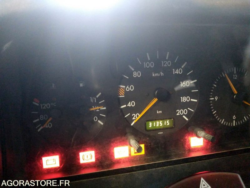 334-AFA-49 /Mercedes Sprinter avec Hayon Hydraulique - Panel van: picture 1 334-AFA-49 /Mercedes Sprinter avec Hayon Hydraulique - Panel van: picture 1