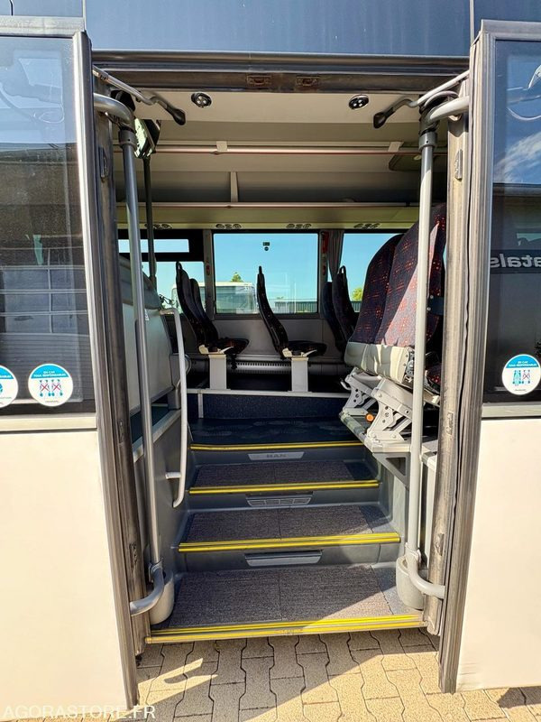 Leasing of AUTOCAR - MAN Lions Regio - 318.000km - EURO6 - Parc 114 - 2015 AUTOCAR - MAN Lions Regio - 318.000km - EURO6 - Parc 114 - 2015: picture 6 Leasing of AUTOCAR - MAN Lions Regio - 318.000km - EURO6 - Parc 114 - 2015 AUTOCAR - MAN Lions Regio - 318.000km - EURO6 - Parc 114 - 2015: picture 6