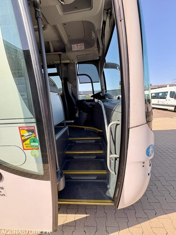 AUTOCAR - MAN Lions Regio - 318.000km - EURO6 - Parc 114 - 2015 - School bus: picture 5 AUTOCAR - MAN Lions Regio - 318.000km - EURO6 - Parc 114 - 2015 - School bus: picture 5