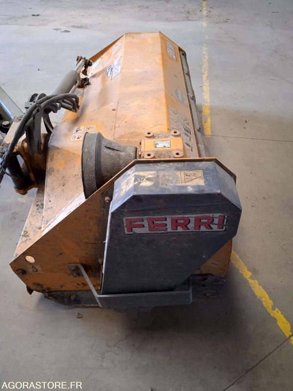 EPAREUSE FERRI - Agricultural machinery: picture 4 EPAREUSE FERRI - Agricultural machinery: picture 4