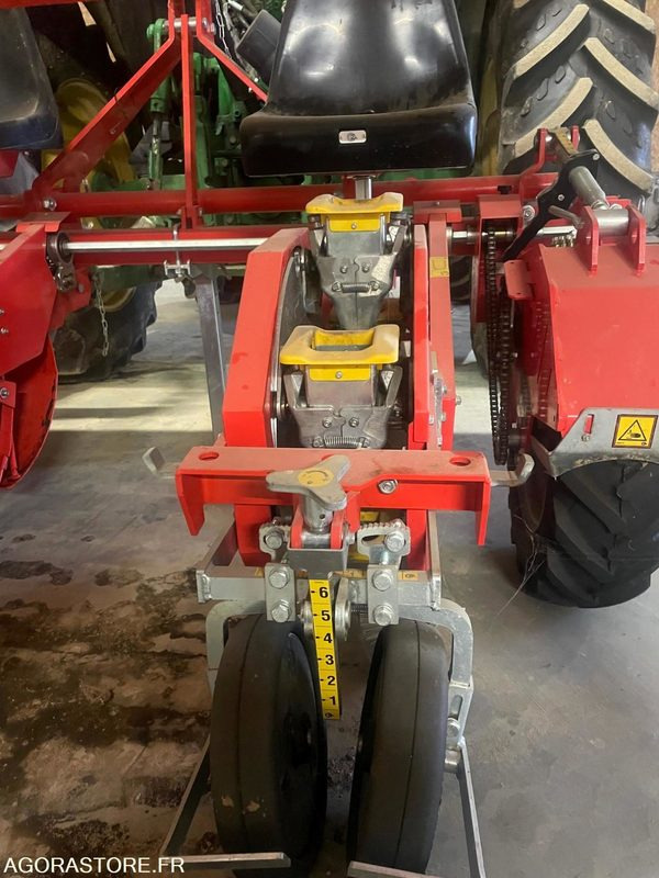 PLANTEUSE CHECCI&MAGLI - 2021 - TRES BON ETAT - Agricultural machinery: picture 4 PLANTEUSE CHECCI&MAGLI - 2021 - TRES BON ETAT - Agricultural machinery: picture 4