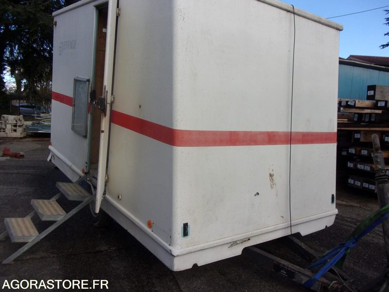 BARAQUE CHANTIER WC VESTIAIRE COIN REPOS N°1 - Construction equipment: picture 1 BARAQUE CHANTIER WC VESTIAIRE COIN REPOS N°1 - Construction equipment: picture 1