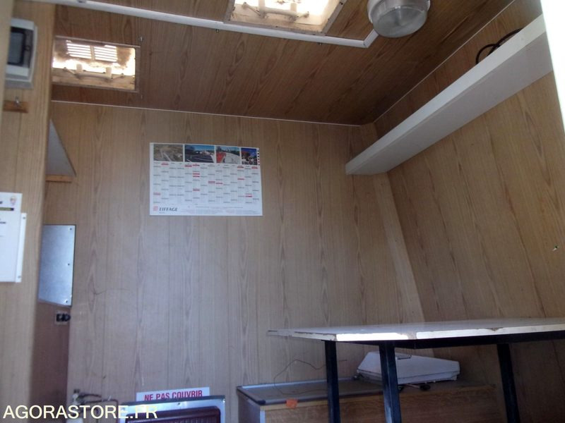 BARAQUE CHANTIER WC VESTIAIRE COIN REPOS N° 2 - Construction equipment: picture 5 BARAQUE CHANTIER WC VESTIAIRE COIN REPOS N° 2 - Construction equipment: picture 5