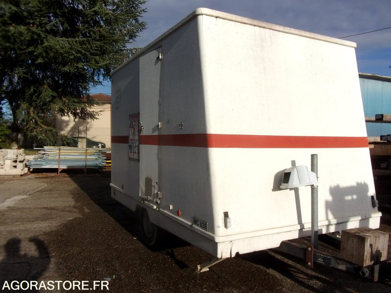 BARAQUE CHANTIER WC VESTIAIRE COIN REPOS N° 2 - Construction equipment: picture 1 BARAQUE CHANTIER WC VESTIAIRE COIN REPOS N° 2 - Construction equipment: picture 1