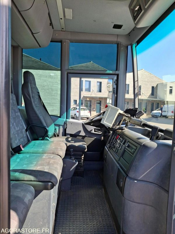 BOM Mercedes Econic 2013 240330 kms - Garbage truck: picture 5 BOM Mercedes Econic 2013 240330 kms - Garbage truck: picture 5