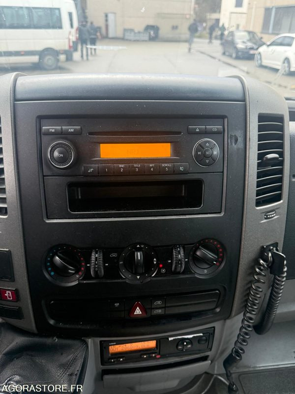 Bus Mercedes Sprinter: picture 8