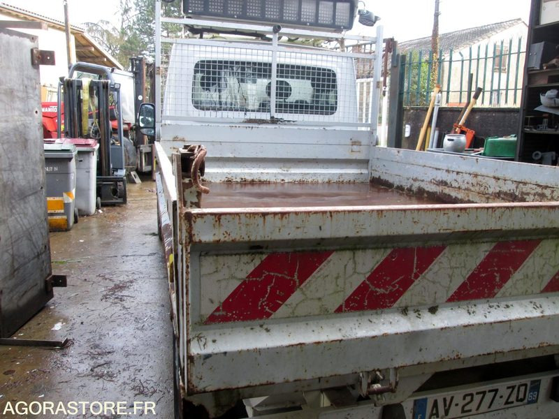 Leasing of  CAMION BENNE MASTER RENAULT problèmes soupapes moteur tournant CAMION BENNE MASTER RENAULT problèmes soupapes moteur tournant: picture 15