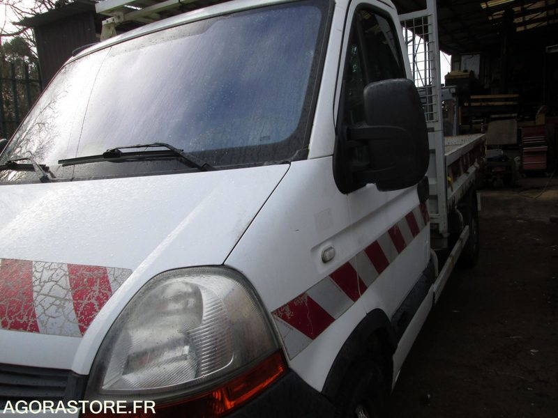 CAMION BENNE MASTER RENAULT problèmes soupapes moteur tournant - Tipper van: picture 1 CAMION BENNE MASTER RENAULT problèmes soupapes moteur tournant - Tipper van: picture 1