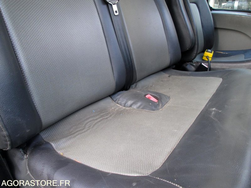 Leasing of  CAMION BENNE MASTER RENAULT problèmes soupapes moteur tournant CAMION BENNE MASTER RENAULT problèmes soupapes moteur tournant: picture 22