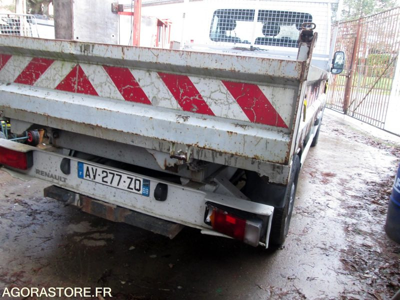 Leasing of  CAMION BENNE MASTER RENAULT problèmes soupapes moteur tournant CAMION BENNE MASTER RENAULT problèmes soupapes moteur tournant: picture 19