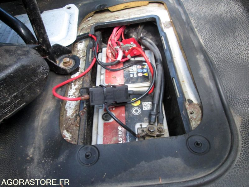 Leasing of  CAMION BENNE MASTER RENAULT problèmes soupapes moteur tournant CAMION BENNE MASTER RENAULT problèmes soupapes moteur tournant: picture 33