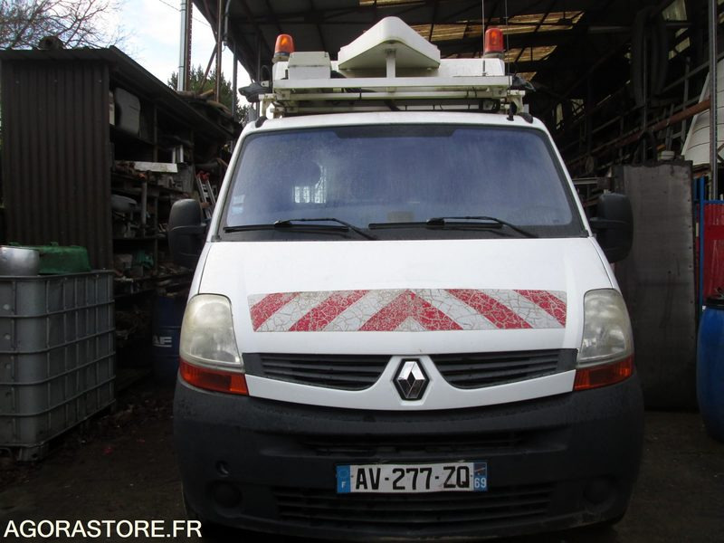 CAMION BENNE MASTER RENAULT problèmes soupapes moteur tournant - Tipper van: picture 2 CAMION BENNE MASTER RENAULT problèmes soupapes moteur tournant - Tipper van: picture 2