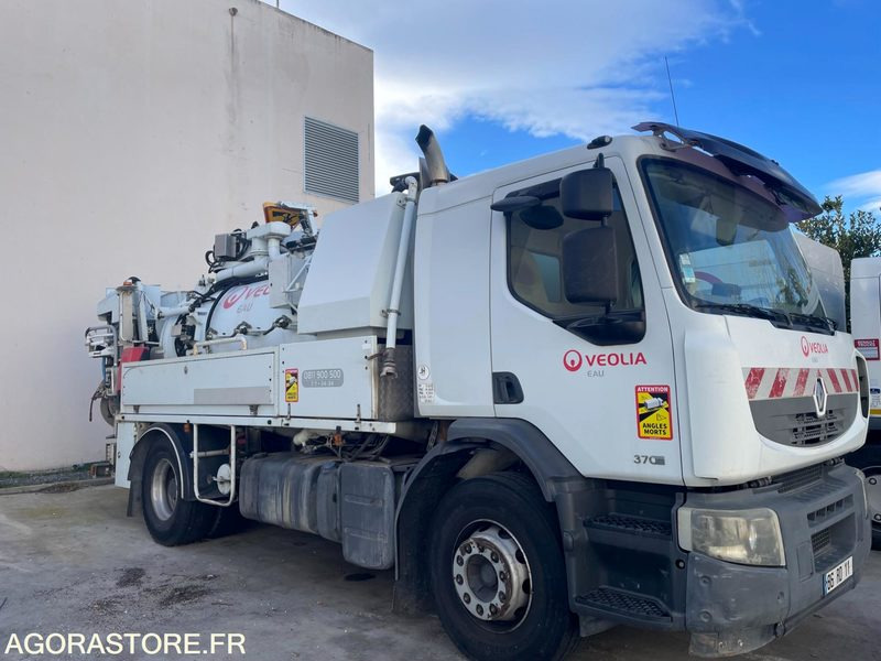 CAMION RENAULT19 HYDROCURER HUWER - 2018 / 341 258 KM - Vacuum truck: picture 1 CAMION RENAULT19 HYDROCURER HUWER - 2018 / 341 258 KM - Vacuum truck: picture 1