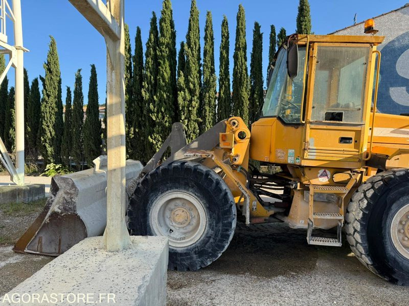 CHARGEUR VOLVO L70C - 1999 / 12923 HEURES - Loader: picture 3 CHARGEUR VOLVO L70C - 1999 / 12923 HEURES - Loader: picture 3