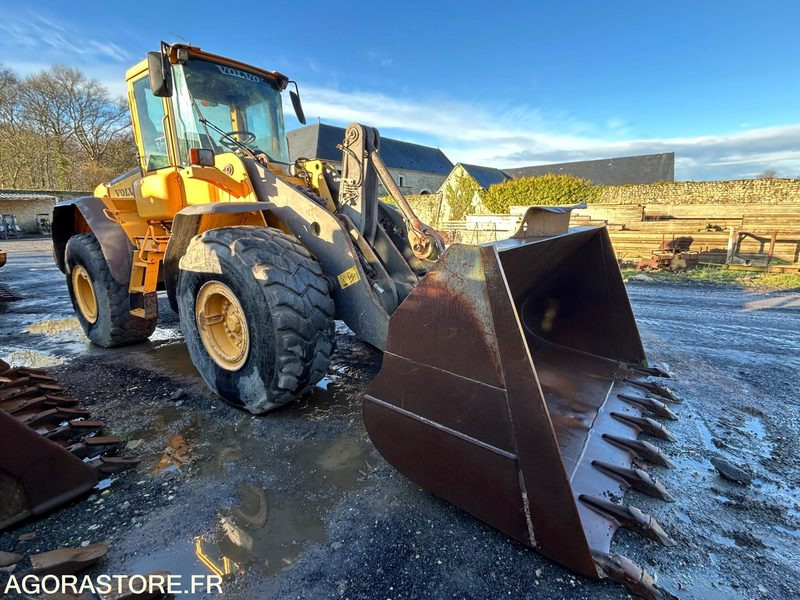CHARGEUSE VOLVO L120E - 2006 - Loader: picture 2 CHARGEUSE VOLVO L120E - 2006 - Loader: picture 2