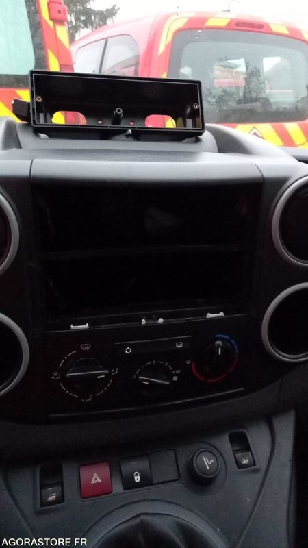 Small van CITROËN - BERLINGO - 2008 - 133907KM - 607CAX57: picture 24