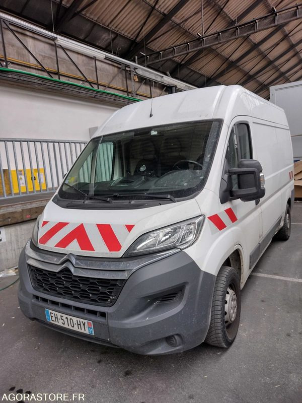 CITROEN JUMPER L2H2 / 186 914 KMS / 2016 / HAYON - Panel van: picture 3 CITROEN JUMPER L2H2 / 186 914 KMS / 2016 / HAYON - Panel van: picture 3