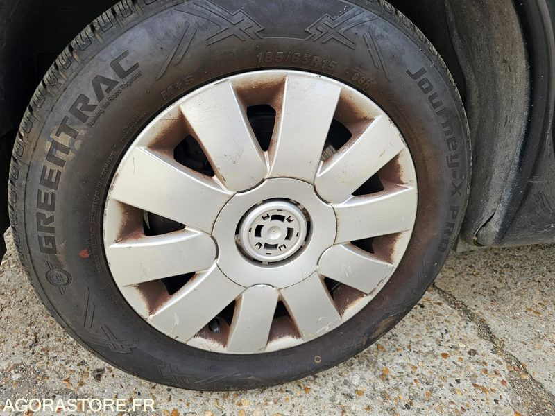 Car CITROEN XSARA PICASSO - 2005 - 185842KM - 523ELR92: picture 17 Car CITROEN XSARA PICASSO - 2005 - 185842KM - 523ELR92: picture 17