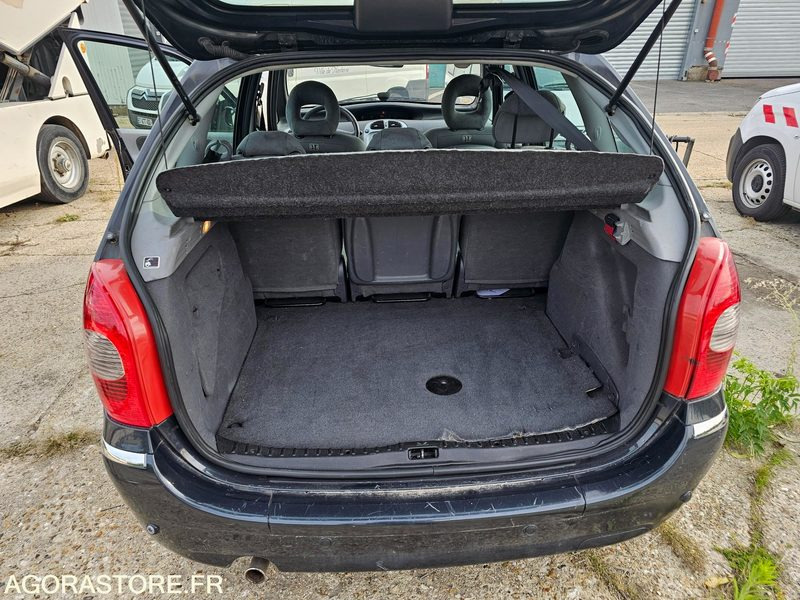 Car CITROEN XSARA PICASSO - 2005 - 185842KM - 523ELR92: picture 15 Car CITROEN XSARA PICASSO - 2005 - 185842KM - 523ELR92: picture 15