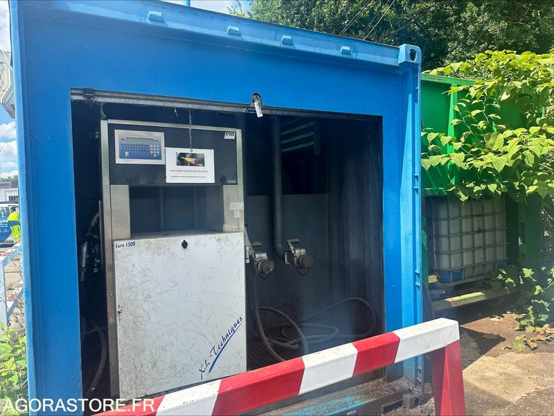 CONTAINER AVEC CUVE DE 40 000L & SYSTEME DE DISTRIBUTION CARBURANT - 2015 - Tool/ Equipment: picture 2 CONTAINER AVEC CUVE DE 40 000L & SYSTEME DE DISTRIBUTION CARBURANT - 2015 - Tool/ Equipment: picture 2