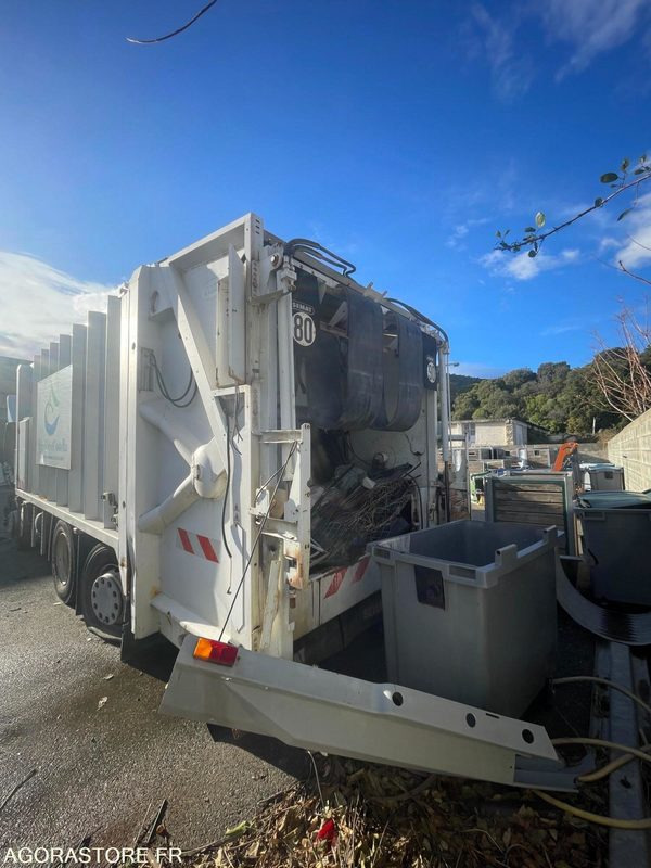--CORSE-- PL BOM RENAULT PREMIUM 2008 92131km - Garbage truck: picture 3 --CORSE-- PL BOM RENAULT PREMIUM 2008 92131km - Garbage truck: picture 3