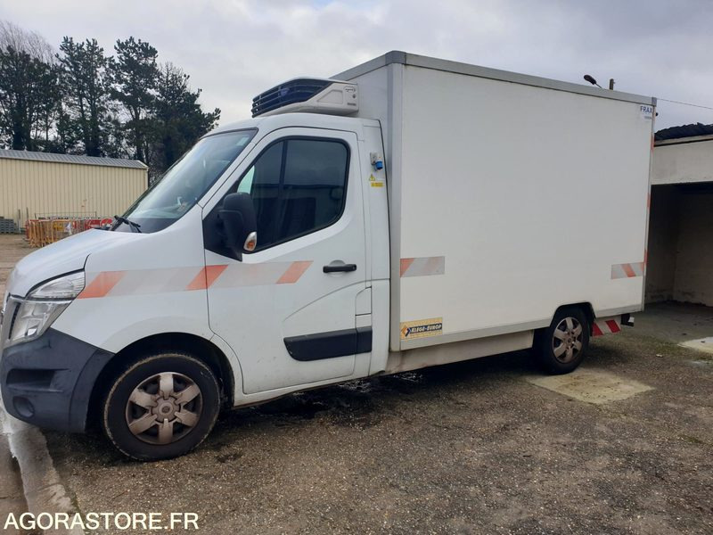Camion frigo - Refrigerated van: picture 2 Camion frigo - Refrigerated van: picture 2