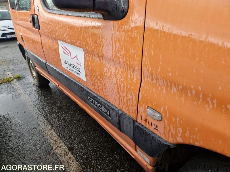 Small van Citroën Berlingo- 128088 -2002- BS720MD: picture 9 Small van Citroën Berlingo- 128088 -2002- BS720MD: picture 9