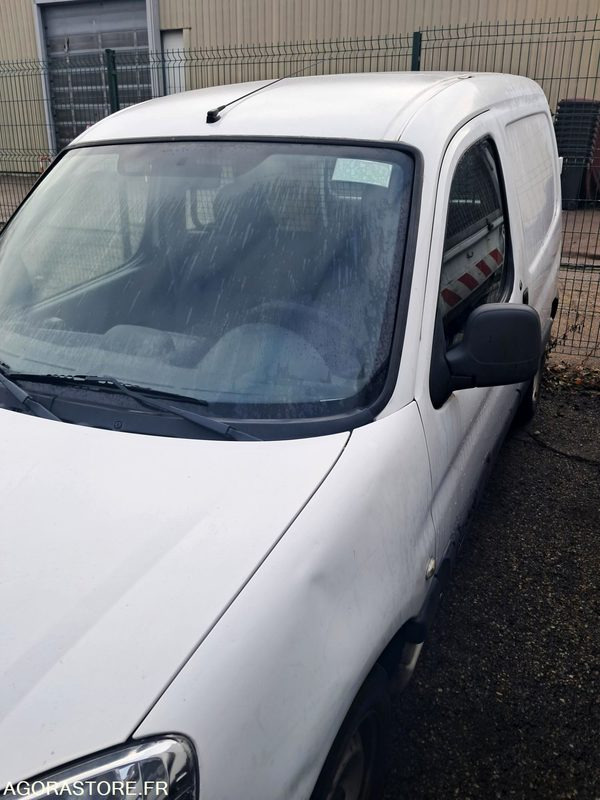 Citroën Berlingo AR-172-PN - 2010 - Small van: picture 3 Citroën Berlingo AR-172-PN - 2010 - Small van: picture 3