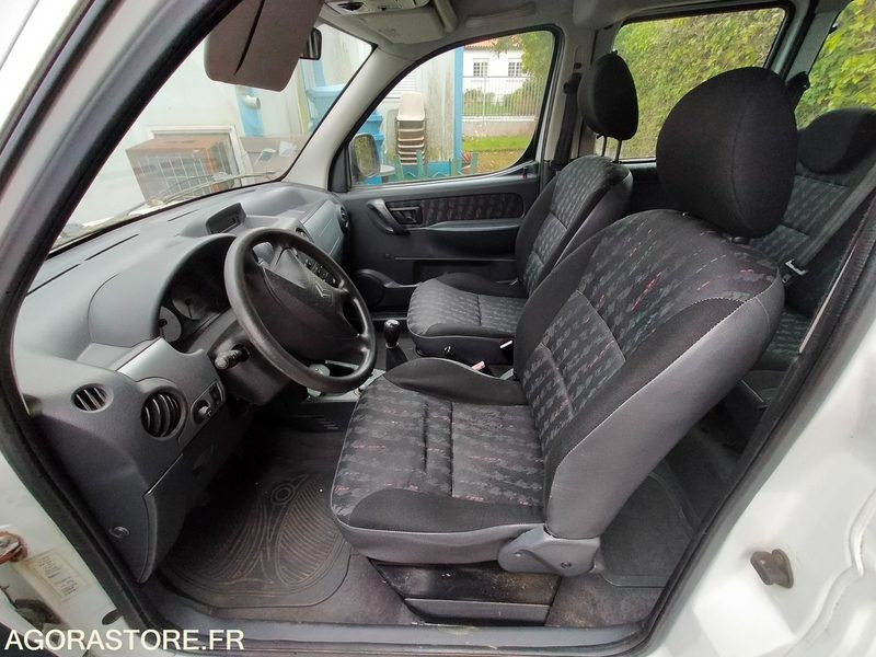 Car Citroen Berlingo Combispace ESS+GNV - 2007 - 62683kms: picture 10