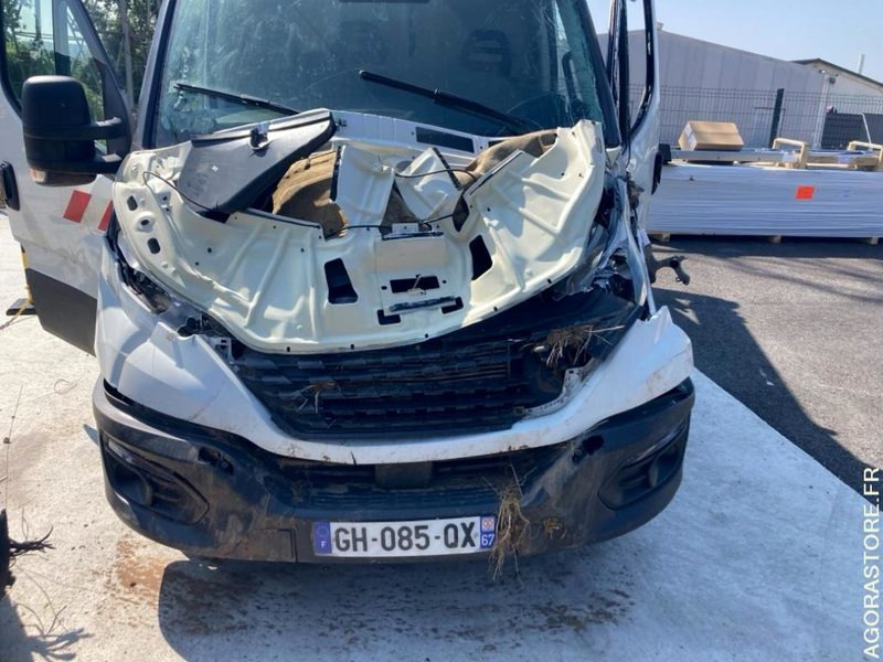 IVECO DAILY 50C18 NACELLE VERSALIFT - Commercial vehicle: picture 4 IVECO DAILY 50C18 NACELLE VERSALIFT - Commercial vehicle: picture 4