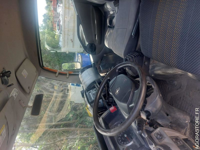 RENAULT - MAXITY 140.35/6 L2 - 2012 - 270830 KM - P1202130 - Commercial vehicle: picture 5 RENAULT - MAXITY 140.35/6 L2 - 2012 - 270830 KM - P1202130 - Commercial vehicle: picture 5