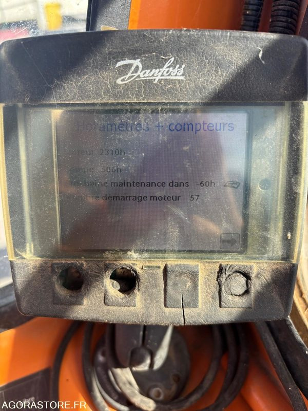 Compacteur à rouleau - Construction equipment: picture 1 Compacteur à rouleau - Construction equipment: picture 1