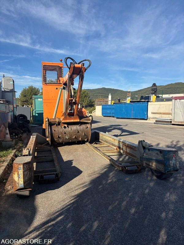 Compacteur à rouleau - Construction equipment: picture 4 Compacteur à rouleau - Construction equipment: picture 4