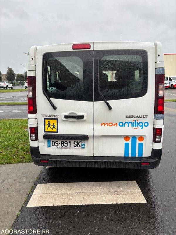 DS-891-SK - Non Roulant - RENAULT TRAFIC - VP - 318 330 Kms - Minibus, Passenger van: picture 4 DS-891-SK - Non Roulant - RENAULT TRAFIC - VP - 318 330 Kms - Minibus, Passenger van: picture 4