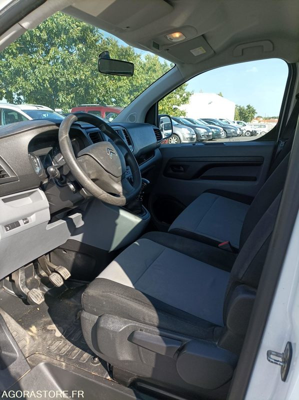 EZ-681-TM - Roulant - CITROEN JUMPY SPACE TOURER - 9 Places - 225 045 Kms - Minibus, Passenger van: picture 5 EZ-681-TM - Roulant - CITROEN JUMPY SPACE TOURER - 9 Places - 225 045 Kms - Minibus, Passenger van: picture 5