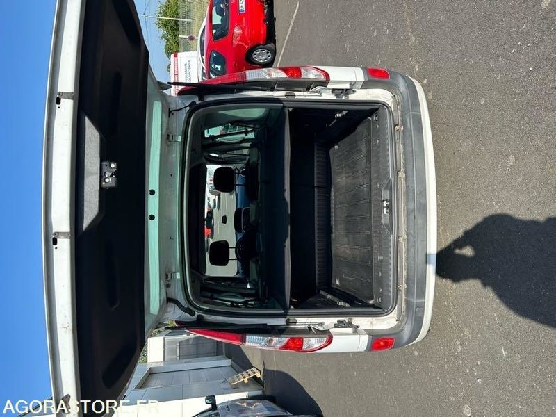 EZ-934-SA - Roulant - RENAULT KANGOO - VP - 159 000 Kms - Car: picture 5 EZ-934-SA - Roulant - RENAULT KANGOO - VP - 159 000 Kms - Car: picture 5