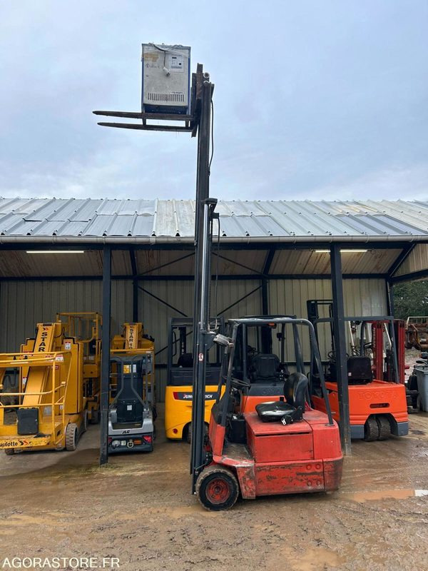 FENWICK LINDE E15 - Electric forklift: picture 2 FENWICK LINDE E15 - Electric forklift: picture 2