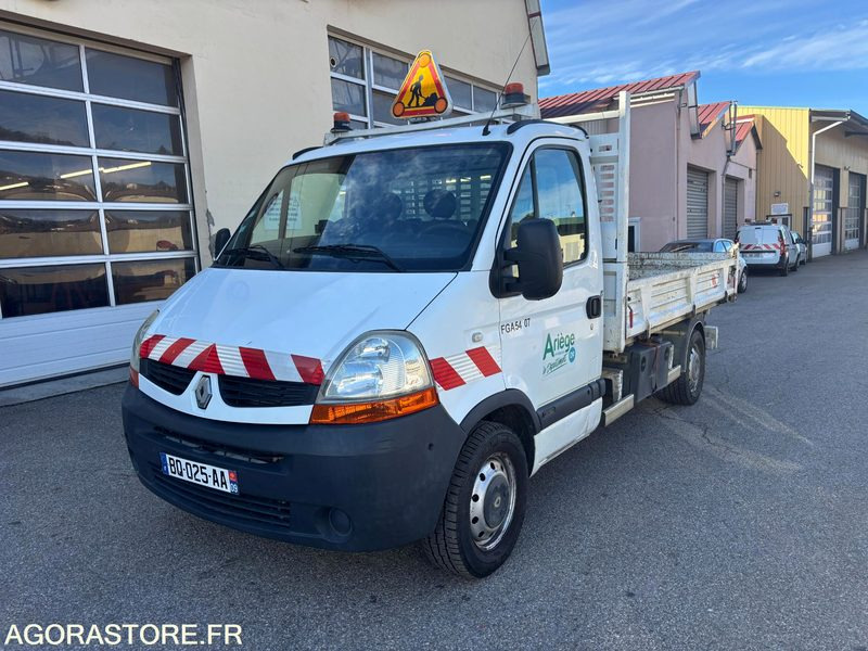 FGA54-07 Renault Master Benne - 2007 - 219000km - BQ025AA - Tipper van: picture 1 FGA54-07 Renault Master Benne - 2007 - 219000km - BQ025AA - Tipper van: picture 1