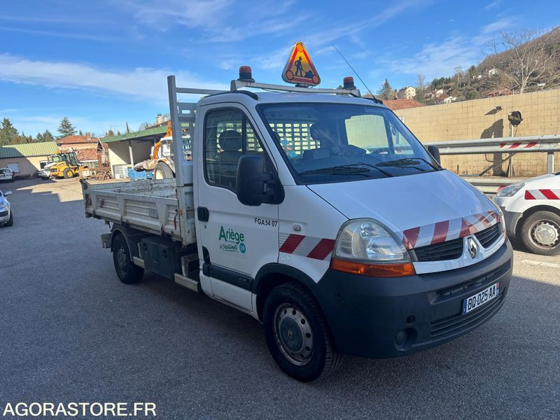 FGA54-07 Renault Master Benne - 2007 - 219000km - BQ025AA - Tipper van: picture 2 FGA54-07 Renault Master Benne - 2007 - 219000km - BQ025AA - Tipper van: picture 2