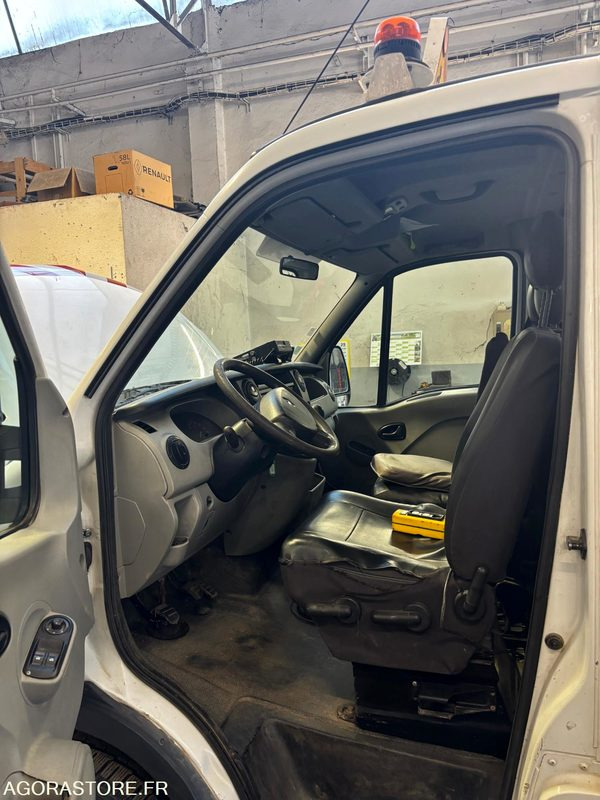 FGA54-07 Renault Master Benne - 2007 - 219000km - BQ025AA - Tipper van: picture 4 FGA54-07 Renault Master Benne - 2007 - 219000km - BQ025AA - Tipper van: picture 4