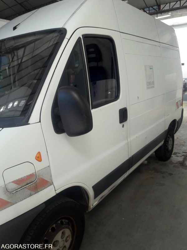 FIAT DUCATO FOURGON-NON ROULANT - Panel van: picture 2 FIAT DUCATO FOURGON-NON ROULANT - Panel van: picture 2