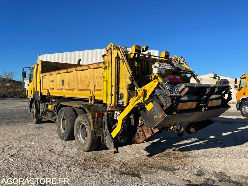 FINISSEUR D’INTERVENTION RAPIDE - DAF - FIR 3000 - 2003 / 335000 KM - Asphalt machine: picture 2 FINISSEUR D’INTERVENTION RAPIDE - DAF - FIR 3000 - 2003 / 335000 KM - Asphalt machine: picture 2