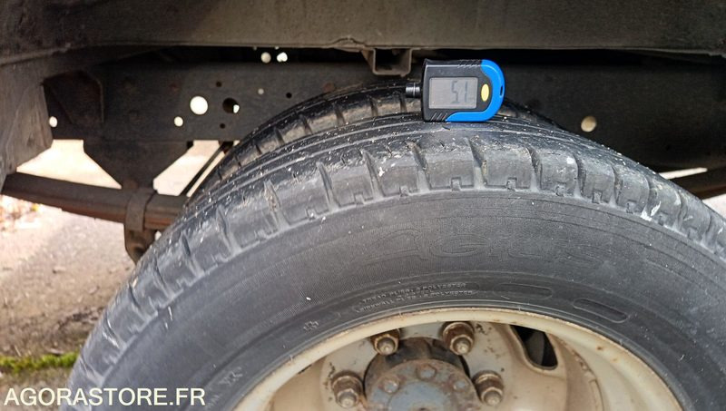 Fourgon Iveco - 2008 - 218304kms - AX499FS - Panel van: picture 3 Fourgon Iveco - 2008 - 218304kms - AX499FS - Panel van: picture 3