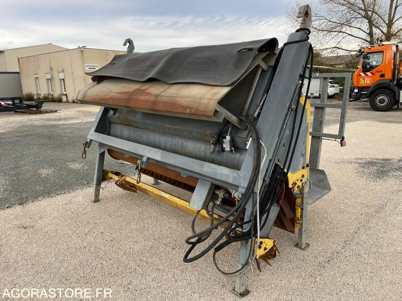 GRAVILLONNEUR CYLEXTRA D'OCCASION CMTP - Asphalt machine: picture 3 GRAVILLONNEUR CYLEXTRA D'OCCASION CMTP - Asphalt machine: picture 3