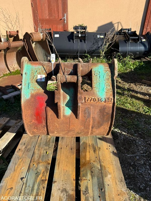 Godet 700mm Morin 3 - Bucket for Construction machinery: picture 3 Godet 700mm Morin 3 - Bucket for Construction machinery: picture 3