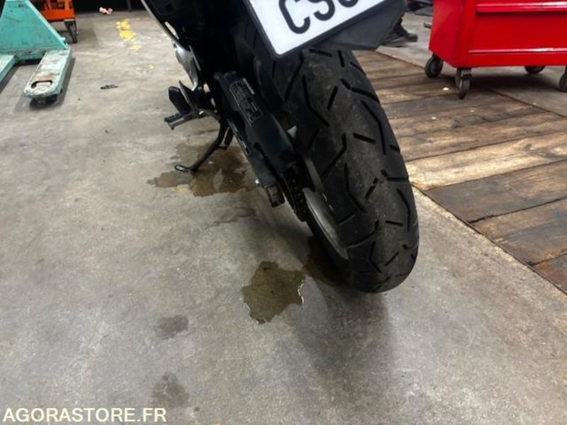 HONDA - VARADERO-125 CM3 - 2007 - 14284 KM - ROULANTE - Motorcycle: picture 5 HONDA - VARADERO-125 CM3 - 2007 - 14284 KM - ROULANTE - Motorcycle: picture 5