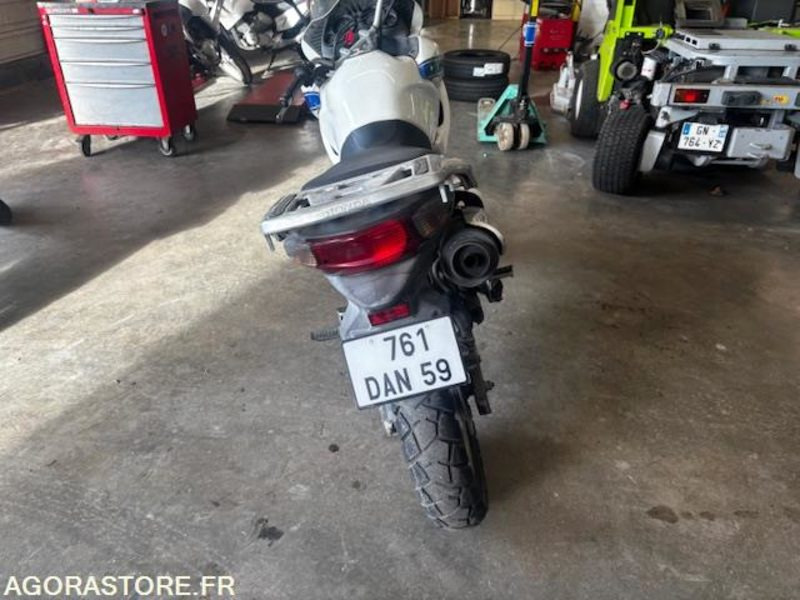 Honda Varadero - 2008 - 18007kms - 761DAN59 - Motorcycle: picture 2 Honda Varadero - 2008 - 18007kms - 761DAN59 - Motorcycle: picture 2