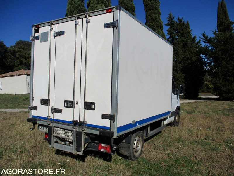 IVECO 35S13 de 2013 chassis cabine frigorifique et peut être modifié benne - Refrigerated van: picture 4 IVECO 35S13 de 2013 chassis cabine frigorifique et peut être modifié benne - Refrigerated van: picture 4
